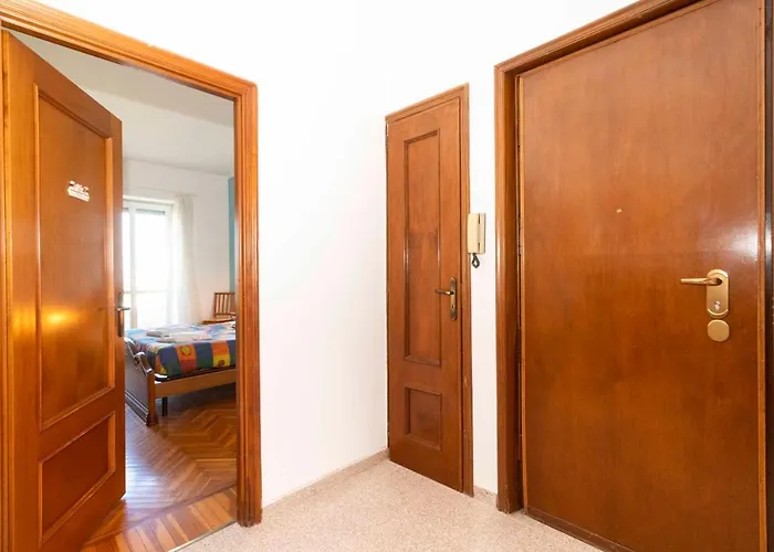 Cityview Balcony Flat Turyn