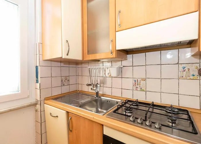 Апартаменты Cityview Balcony Flat