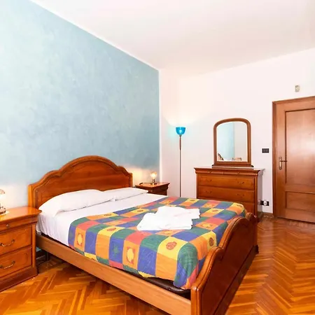 Апартаменты Cityview Balcony Flat